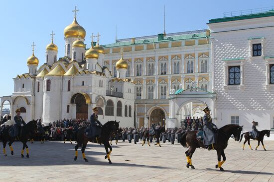 Equestrian and pedestrian guards of Presidential Regimen