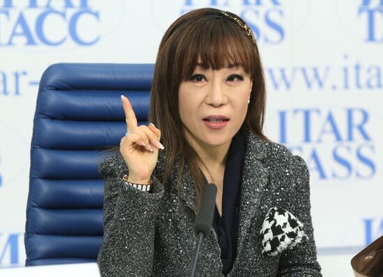 Soprano Sumi Jo to give "Mad in Love" recital in Moscow