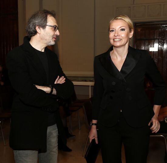 Pushkin Fine Arts Museum, Vogue magazine open joint exhibition