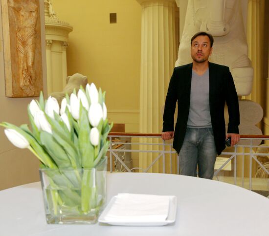 Pushkin Fine Arts Museum, Vogue magazine open joint exhibition