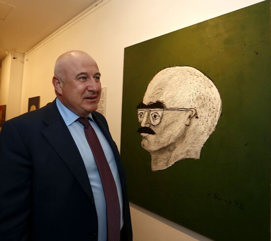 Andrei Bilzho's exhibition opens in MMOMA