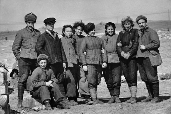 Front company of performers