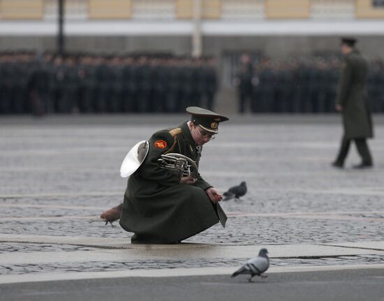 Victory Day parade rehearsed at St. Petersburg's Palace Square