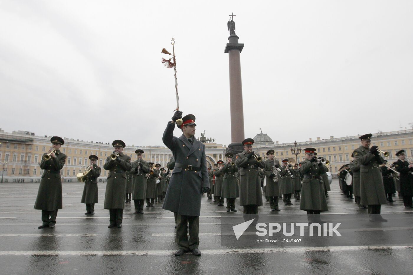 Victory Day parade rehearsed at St. Petersburg's Palace Square