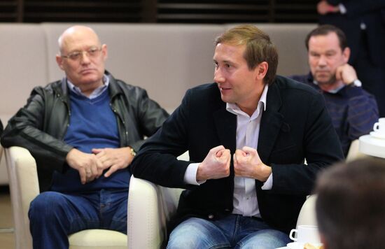 Vladimir Putin attends screening of film Legend No. 17