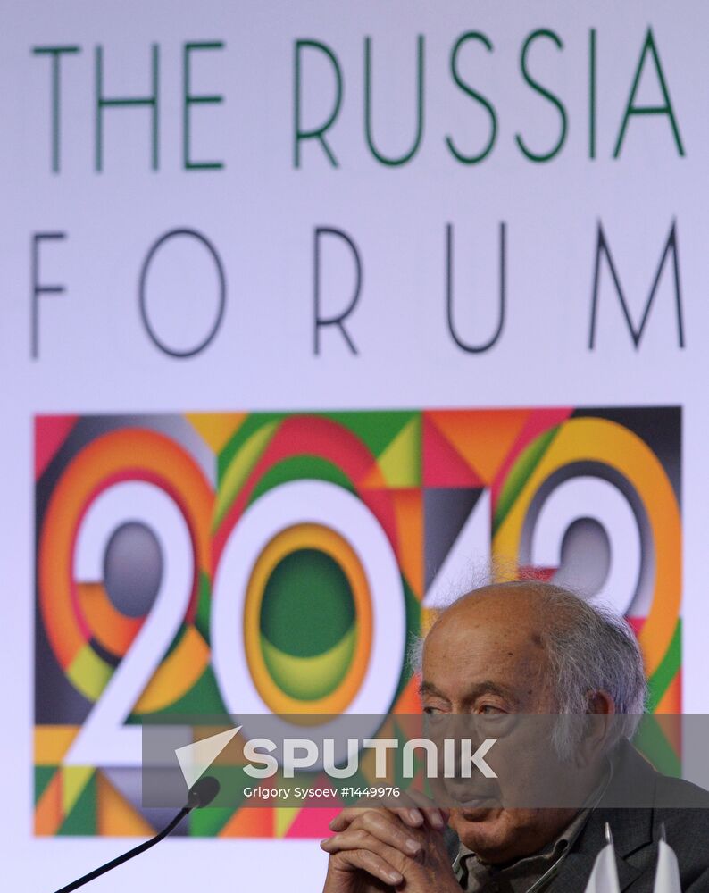 Ivanov, Powell meet at Russia Forum 2013