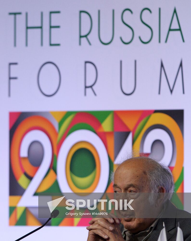 Ivanov, Powell meet at Russia Forum 2013