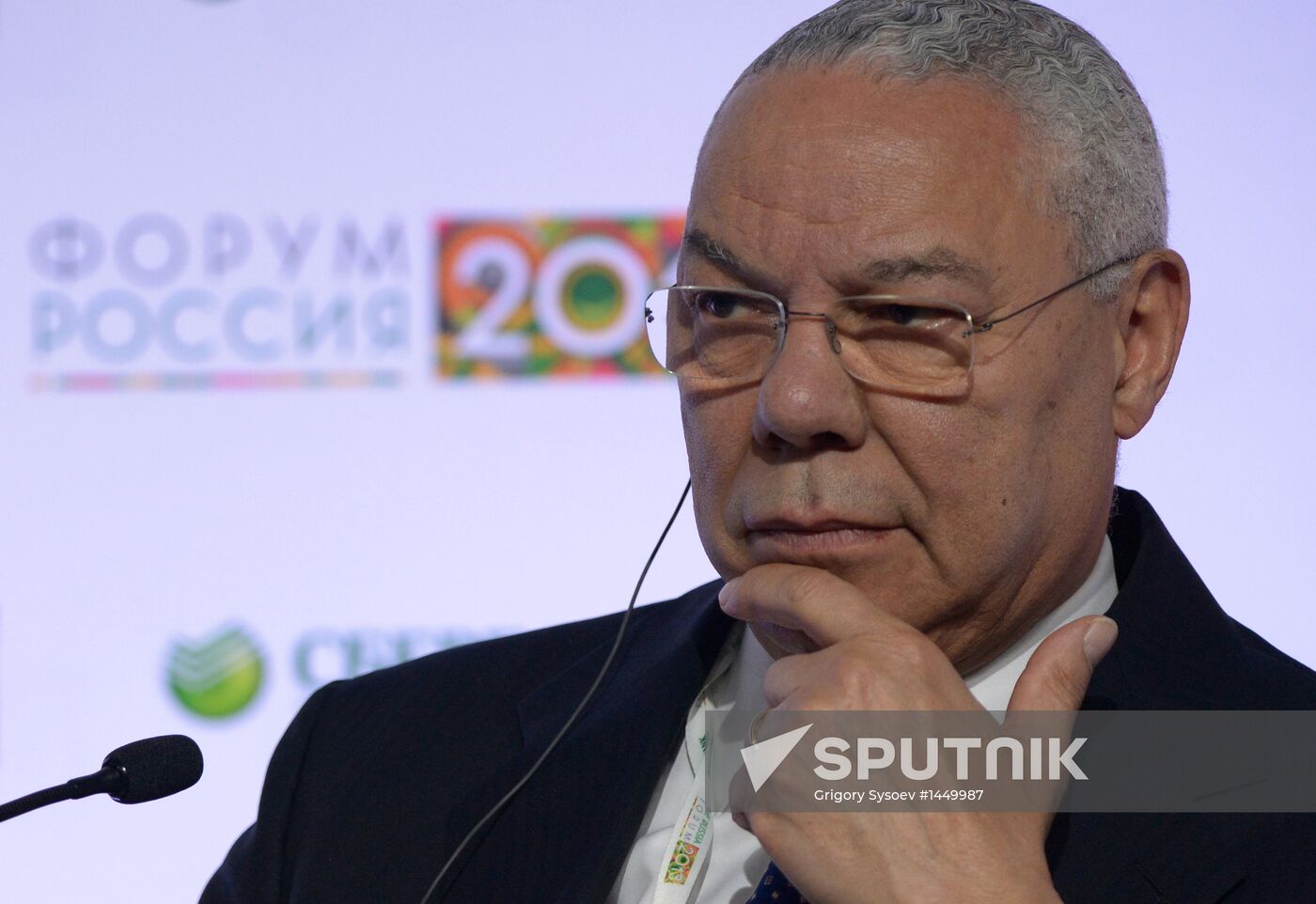 Ivanov, Powell meet at Russia Forum 2013