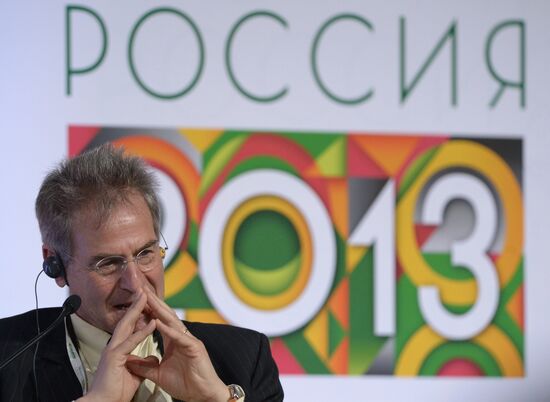 Ivanov, Powell meet at Russia Forum 2013