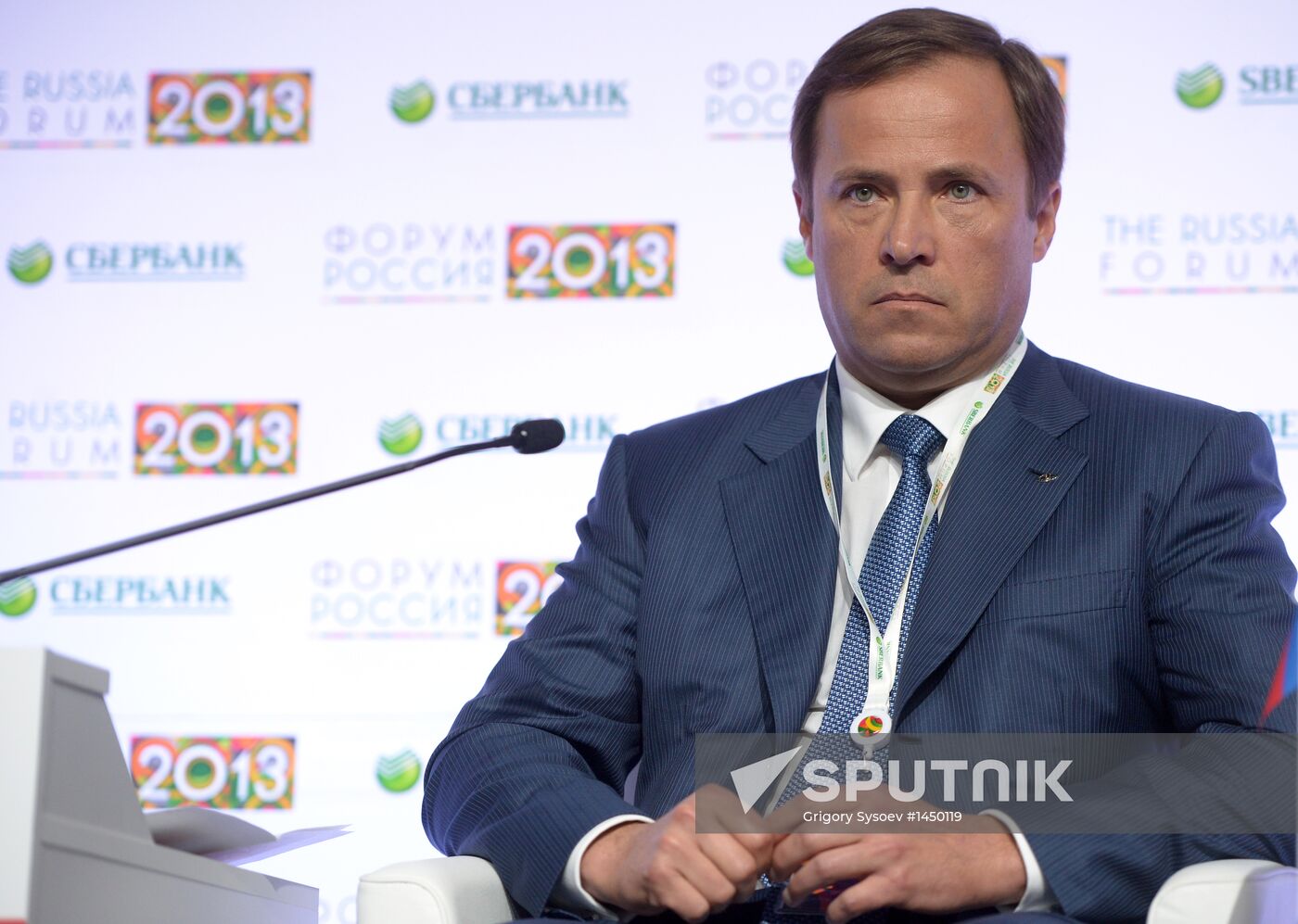 Ivanov, Powell meet at Russia Forum 2013