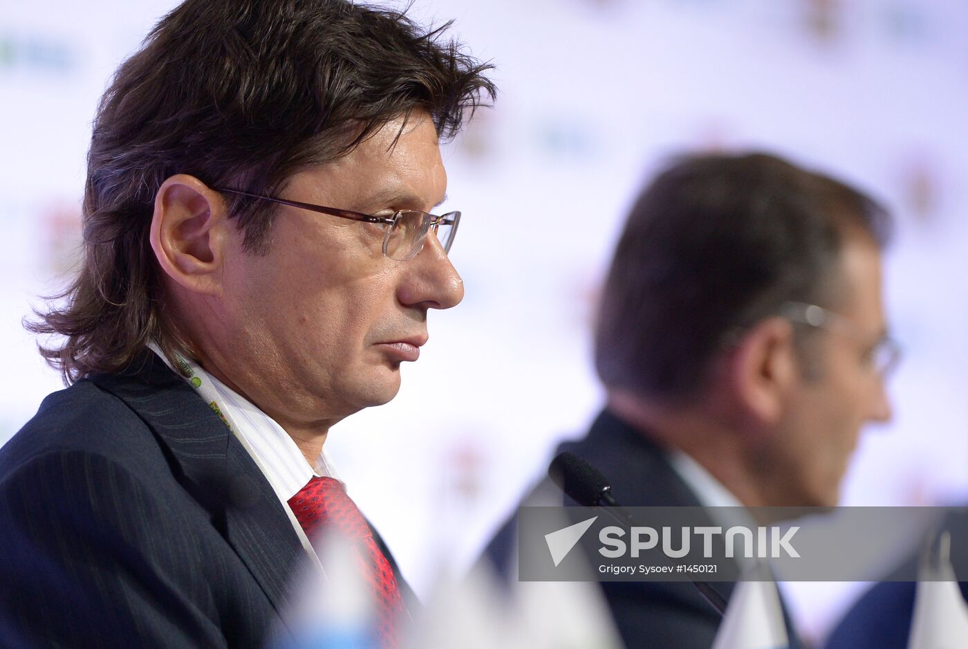 Ivanov, Powell meet at Russia Forum 2013