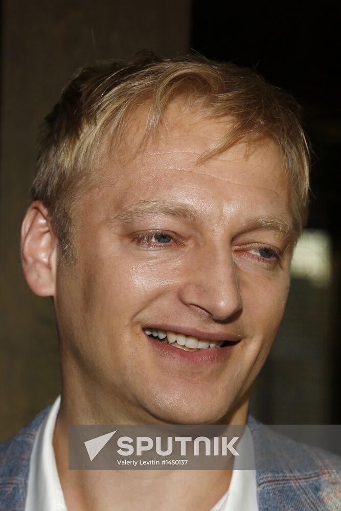 D. Khotimsky presents: Let's Cash In On the Crisis of Capitalism