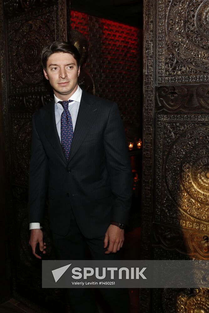 D. Khotimsky presents: Let's Cash In On the Crisis of Capitalism