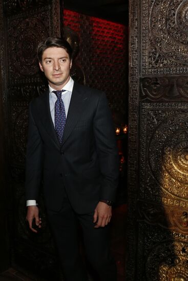 D. Khotimsky presents: Let's Cash In On the Crisis of Capitalism