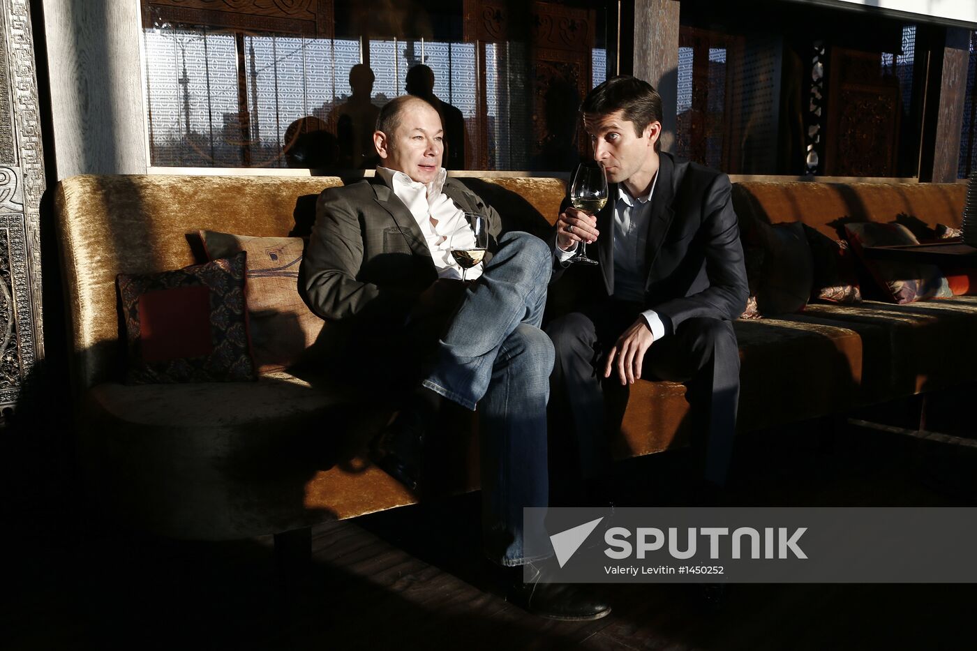 D. Khotimsky presents: Let's Cash In On the Crisis of Capitalism