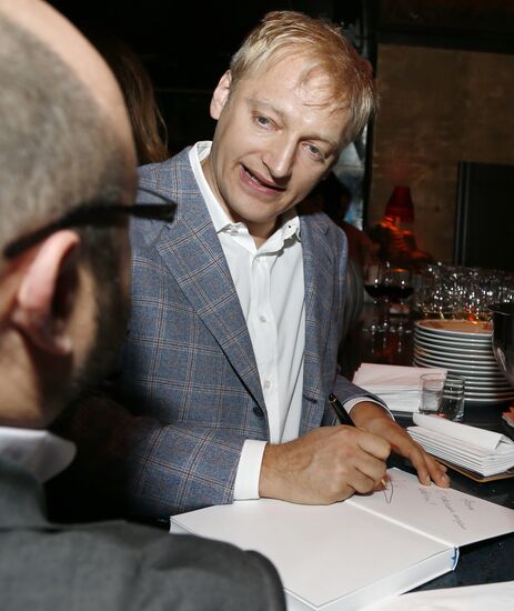 D. Khotimsky presents: Let's Cash In On the Crisis of Capitalism