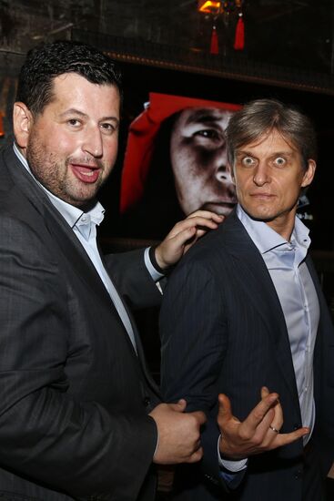 D. Khotimsky presents: Let's Cash In On the Crisis of Capitalism