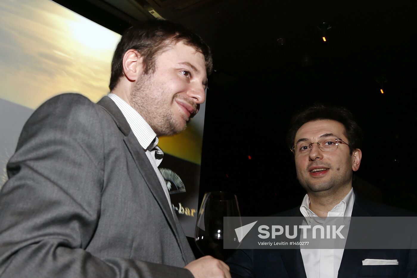 D. Khotimsky presents: Let's Cash In On the Crisis of Capitalism