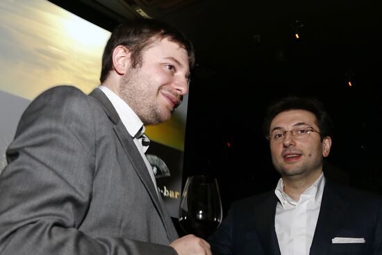 D. Khotimsky presents: Let's Cash In On the Crisis of Capitalism