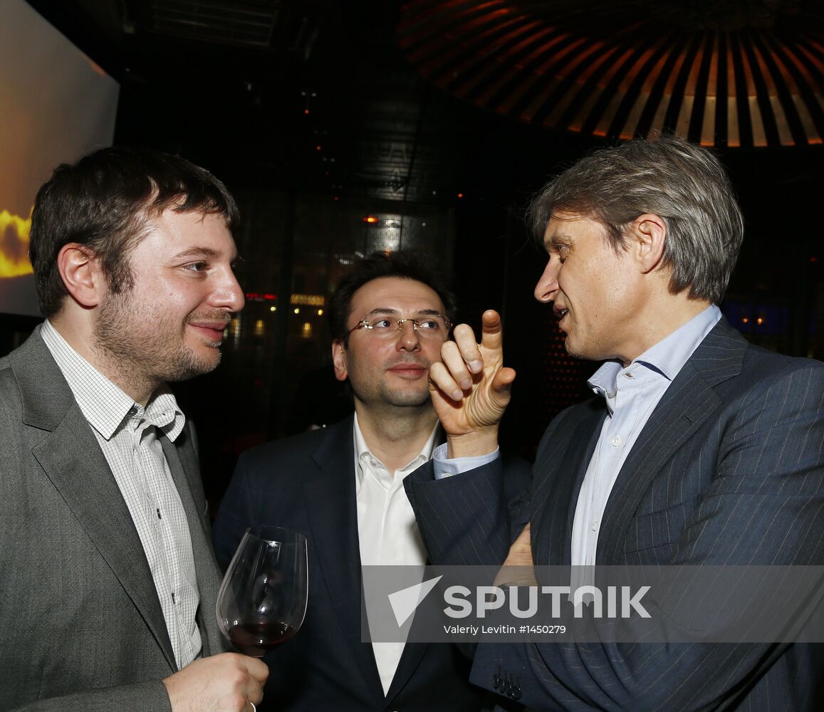 D. Khotimsky presents: Let's Cash In On the Crisis of Capitalism