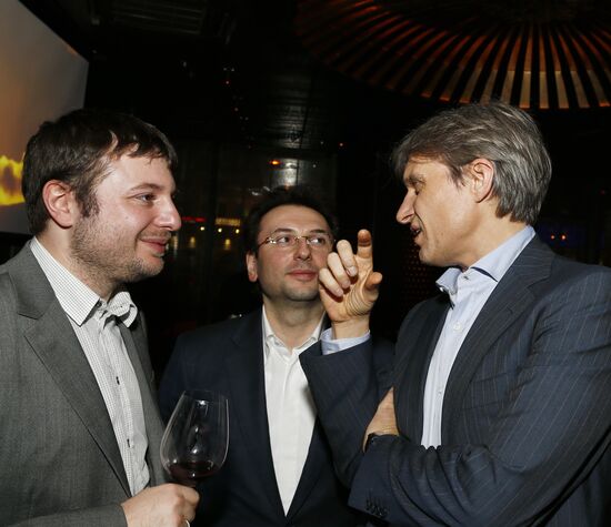 D. Khotimsky presents: Let's Cash In On the Crisis of Capitalism