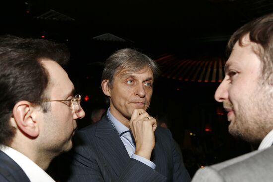 D. Khotimsky presents: Let's Cash In On the Crisis of Capitalism