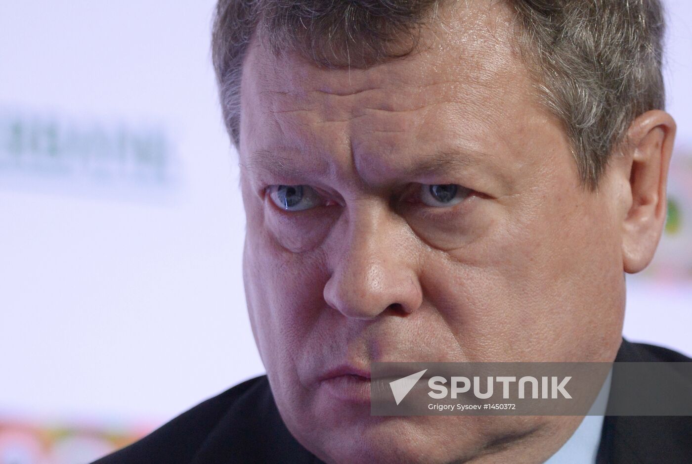 Ivanov, Powell meet at Russia Forum 2013