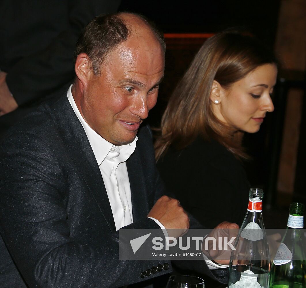 D. Khotimsky presents: Let's Cash In On the Crisis of Capitalism