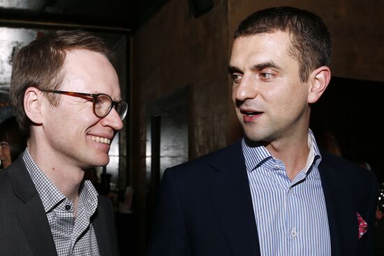 D. Khotimsky presents: Let's Cash In On the Crisis of Capitalism