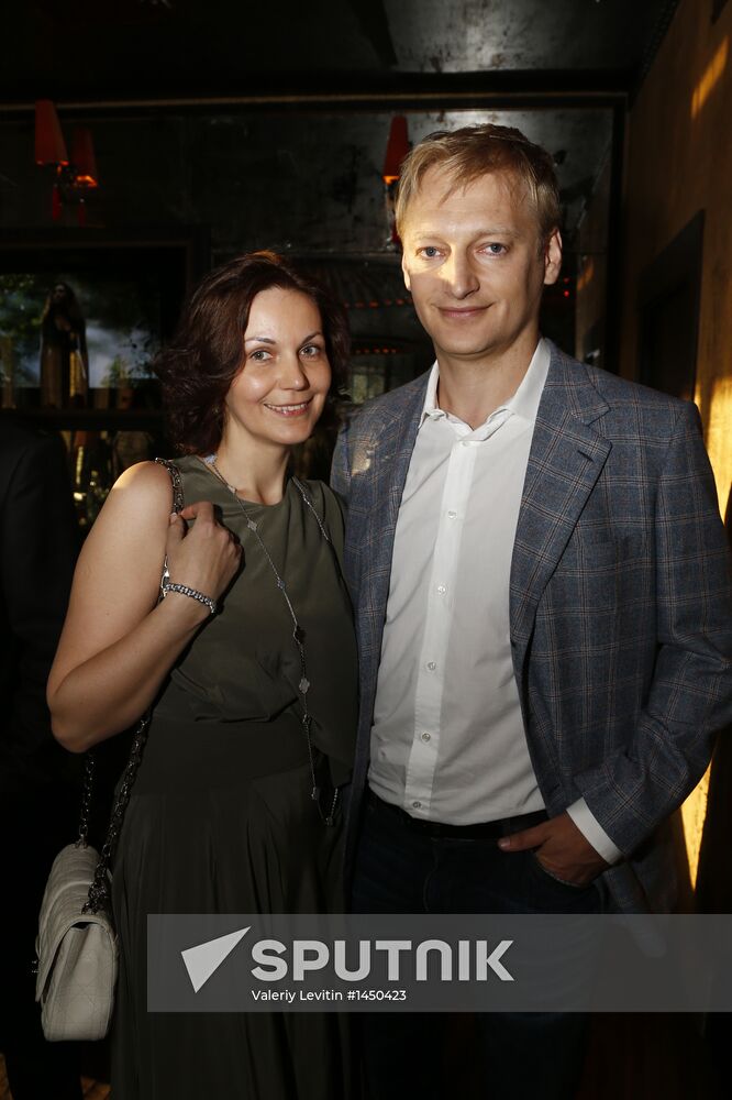 D. Khotimsky presents: Let's Cash In On the Crisis of Capitalism