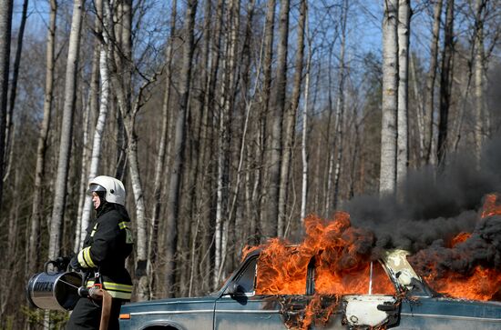 EMERCOM training exercise in road accident response