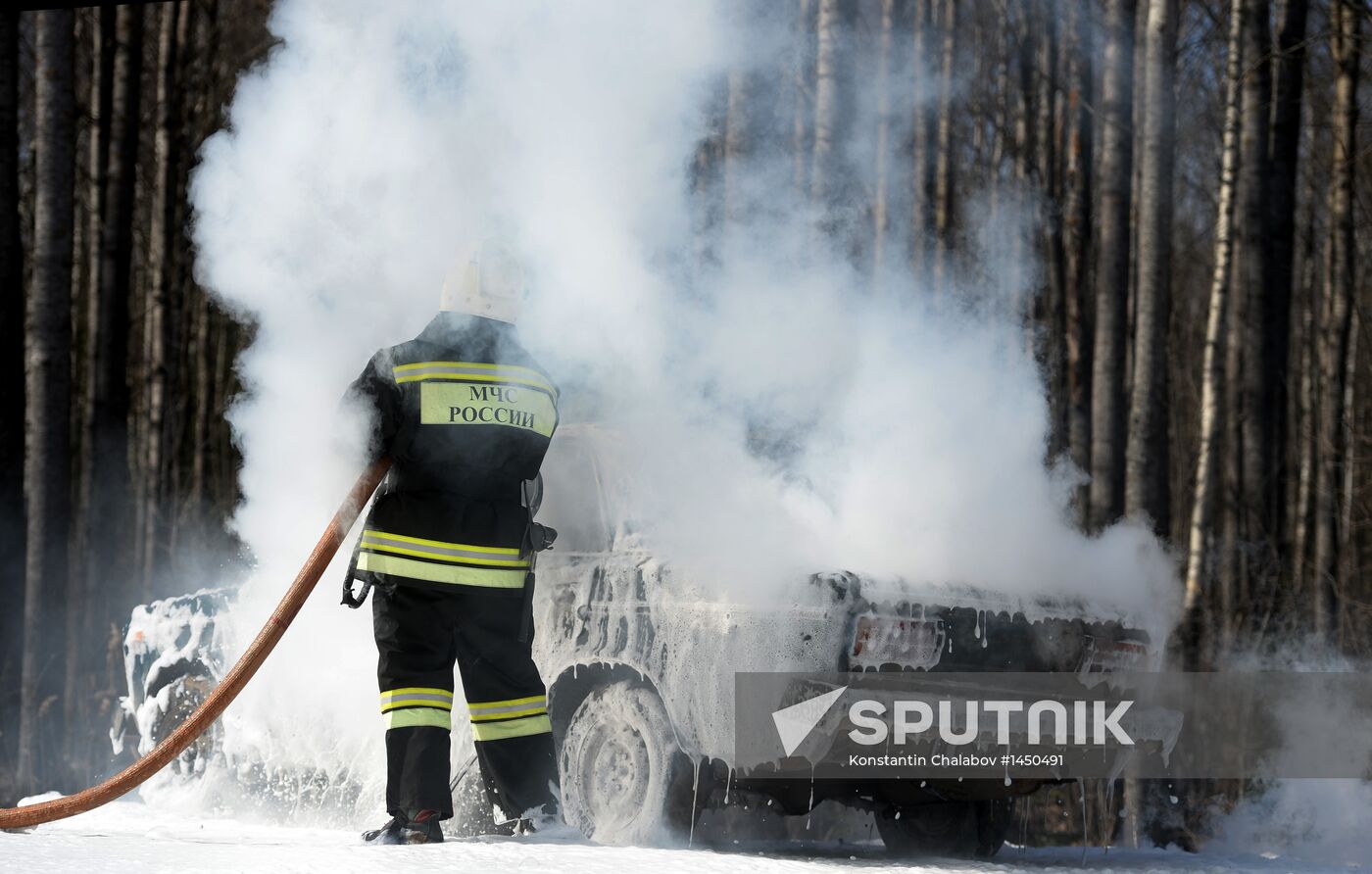 EMERCOM training exercise in road accident response