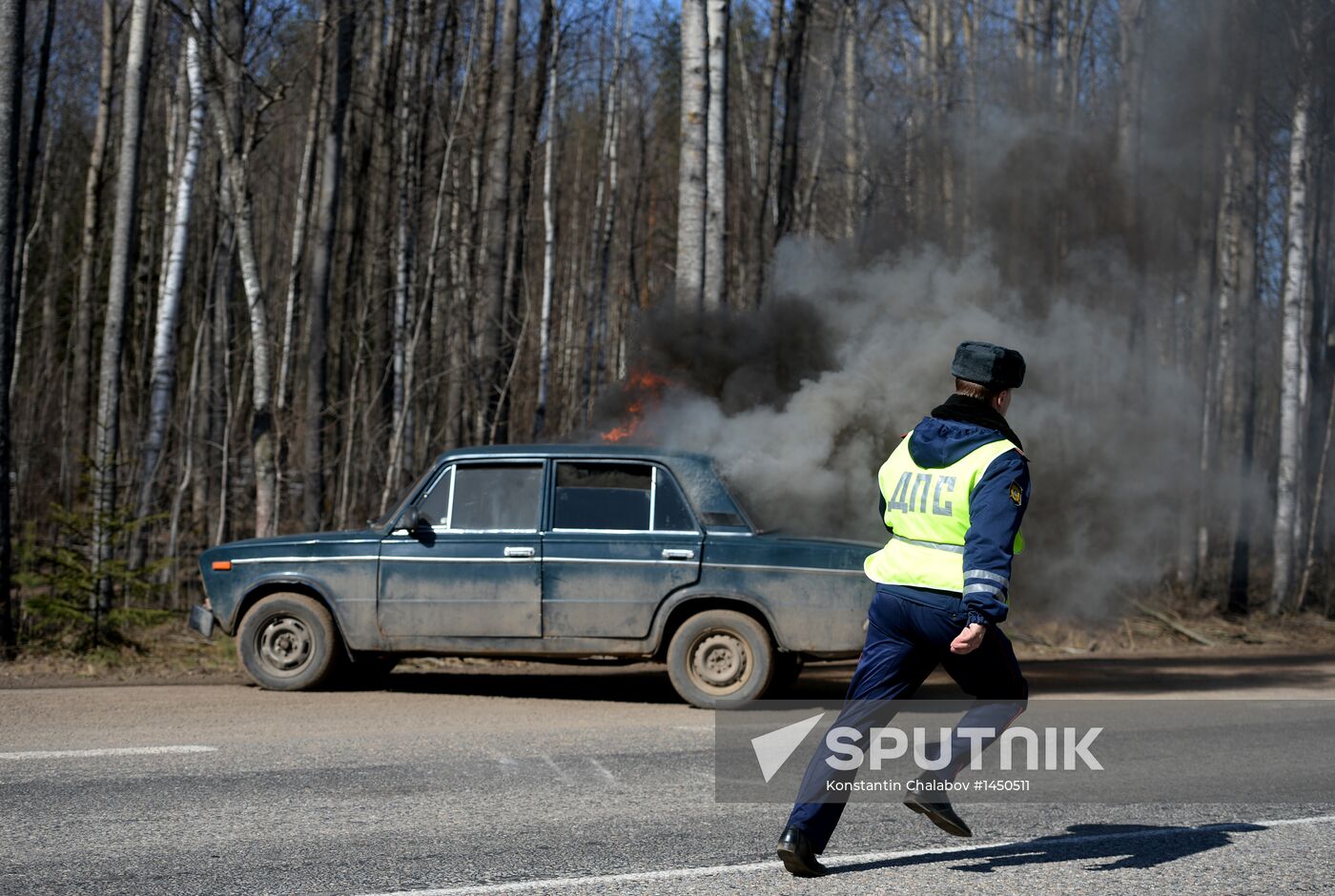 EMERCOM training exercise in road accident response