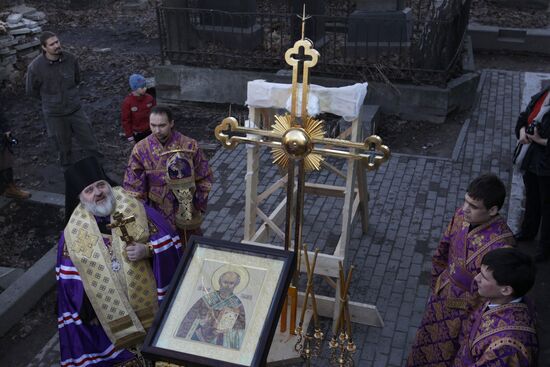 Cross mounted on St. Nicholas Church at Alexander Nevsky Lavra