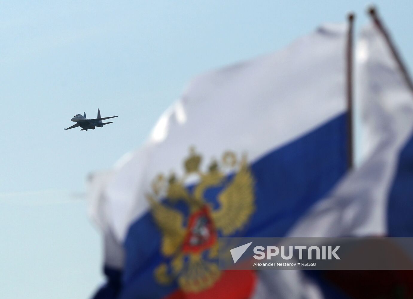 Demonstration flights of Swifts and Russian Knights in Kubinka