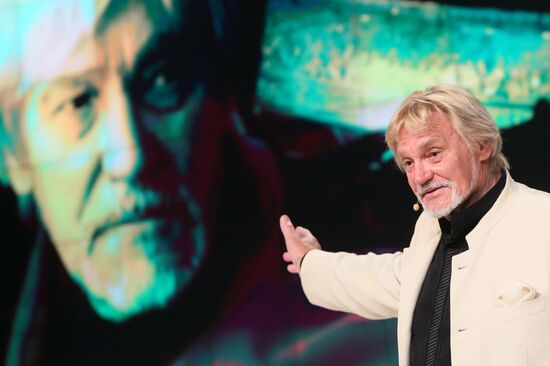 Vladimir Vasilyev during his gala at RIA Novosti