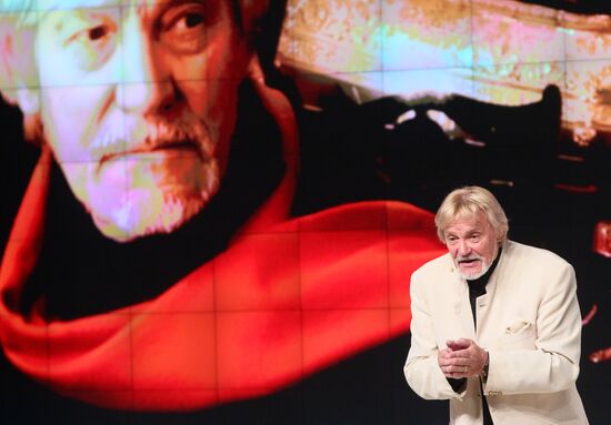 Vladimir Vasilyev during his gala at RIA Novosti
