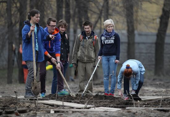 Spring subbotniks in Moscow