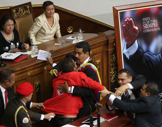 Nicolas Maduro sworn in as Venezuela's president