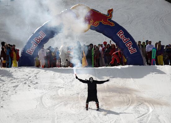Red Bull Jump & Freeze aqua-show