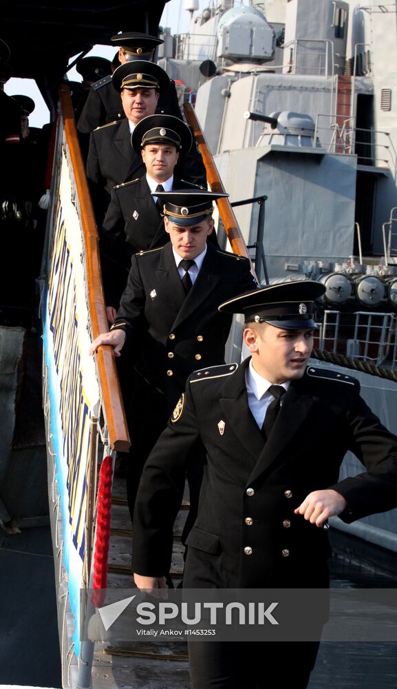 Welcoming Pacific Fleet convoy in Vladivostok