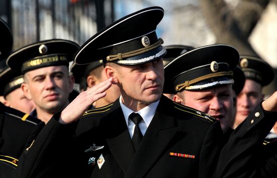 Welcoming Pacific Fleet convoy in Vladivostok