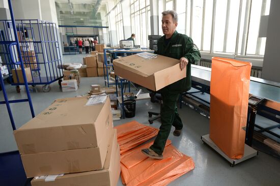 Russian Post comes to terms with Customs Service