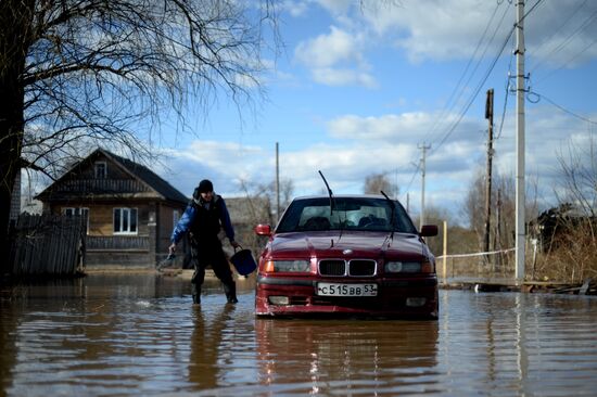 Spring flood in Novgorod Region