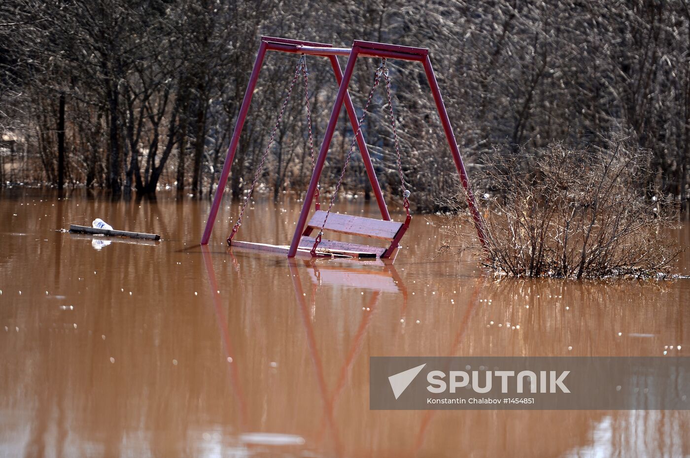 Spring flood in Novgorod Region