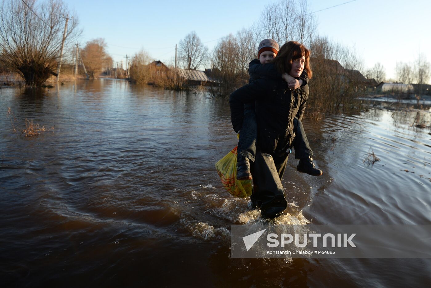 Spring flood in Novgorod Region