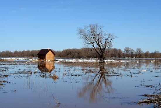 Spring flood in Novgorod Region