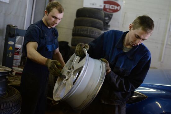 Work of tire centers in Russian cities