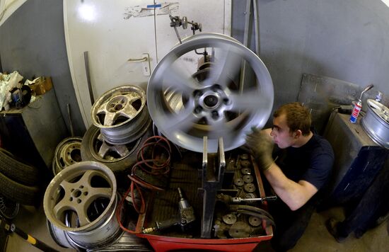 Work of tire centers in Russian cities