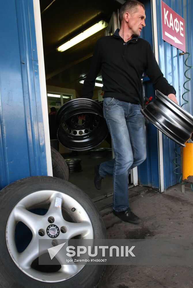 Work of tire centers in Russian cities